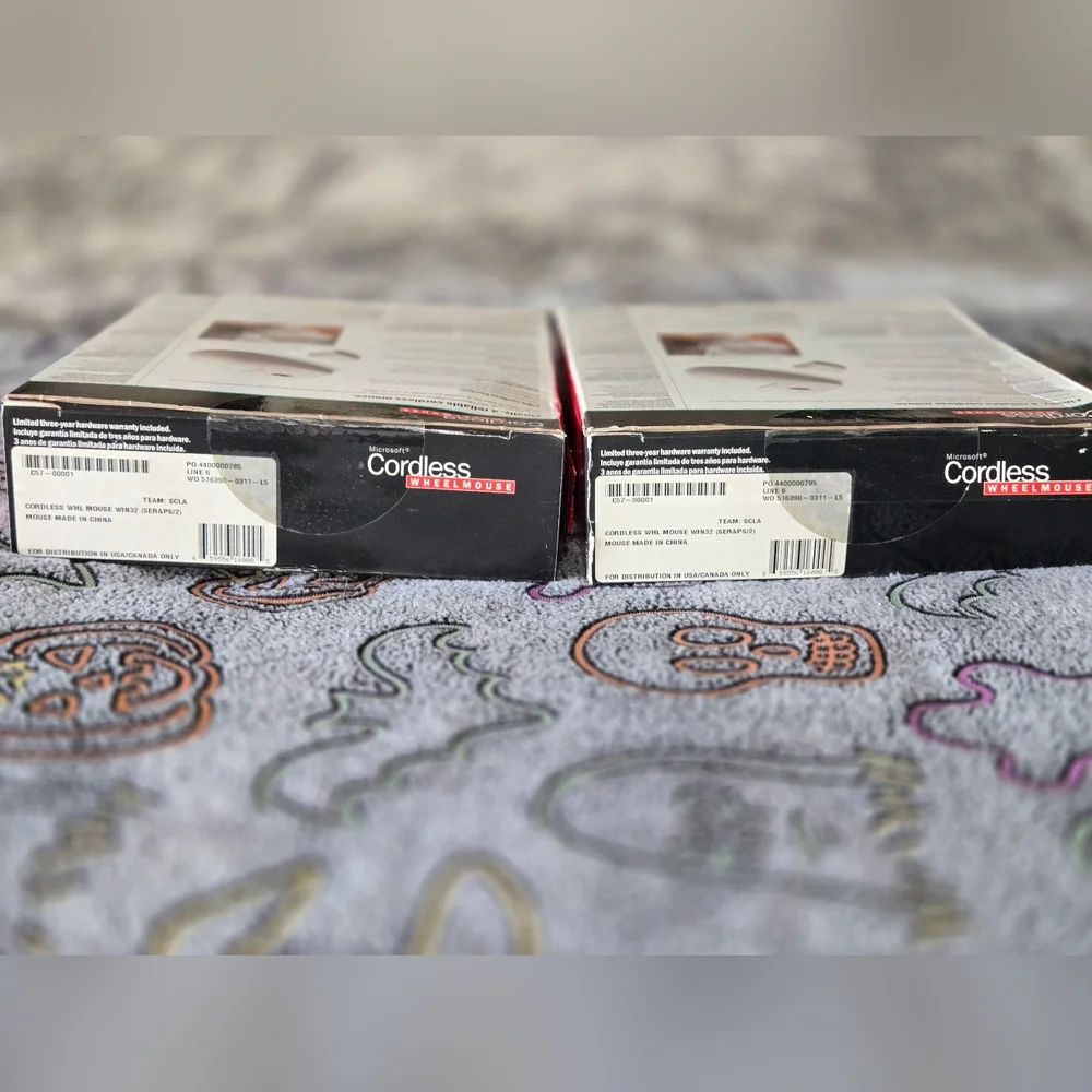 2 Microsoft Cordless Wheel Mouse Complete Vintage NEW